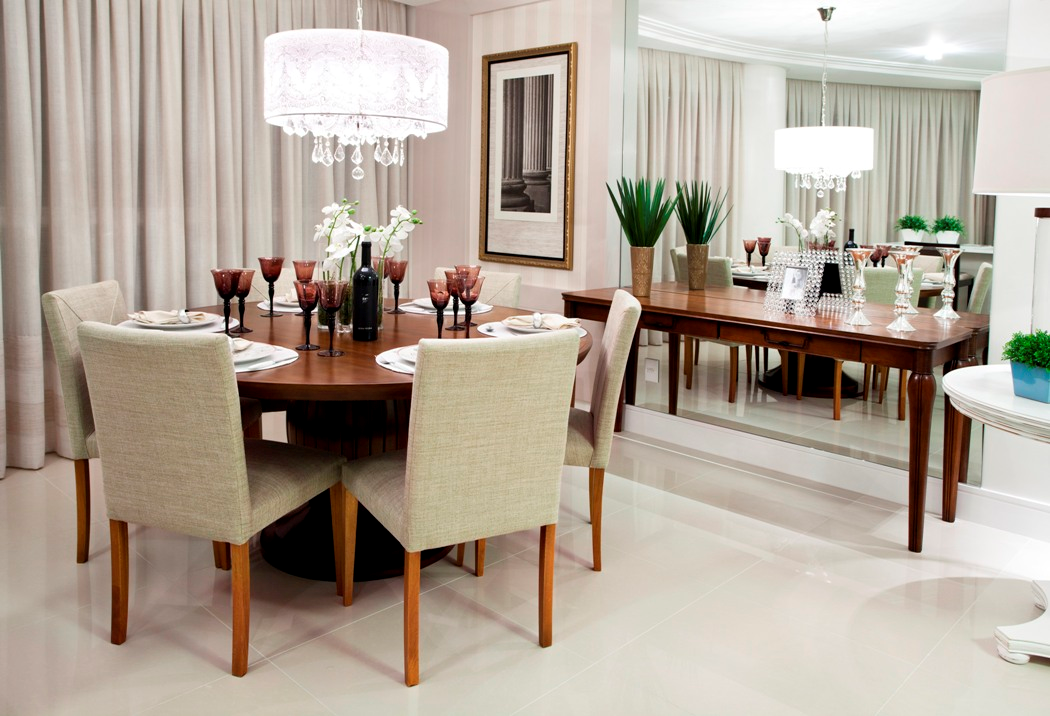 Sala de jantar moderna Com mesa redonda