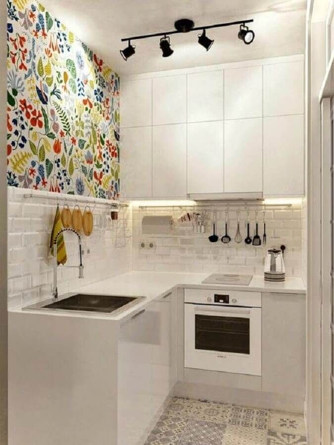 Cozinha com papel de parede Colorido