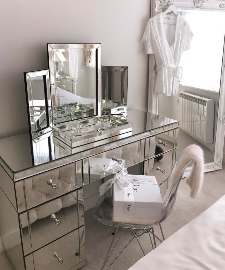 Quarto com Penteadeira: 60 Lindos Modelos para se Inspirar!