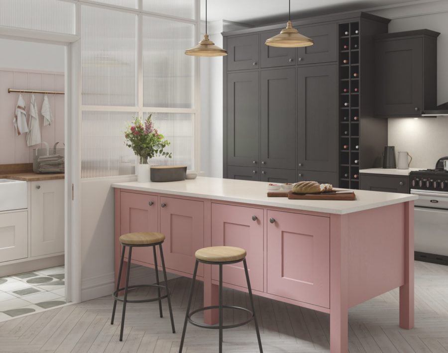 Cozinha rosa e preto com armários planejados