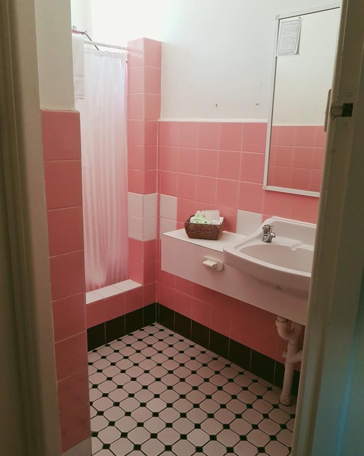 Banheiro Rosa Pequeno