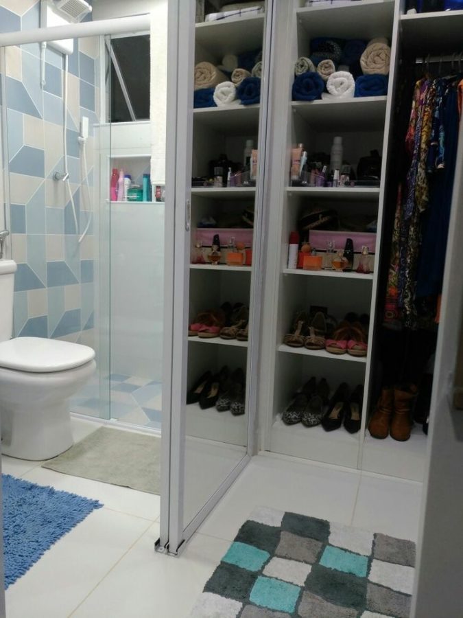 Banheiro com closet Pequeno