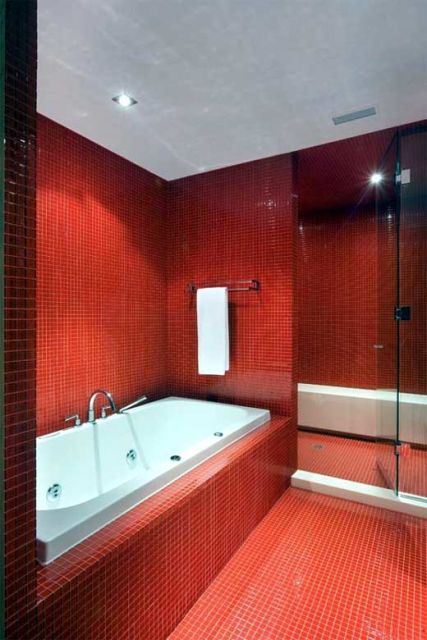 Banheiro vermelho Piso