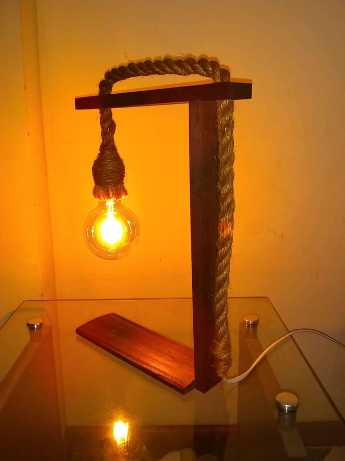 Luminária de corda Madeira