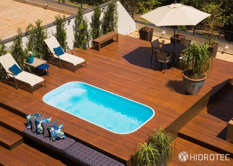 Piscinas De Fibra Com Deck Inspira Es Para O Seu Lazer